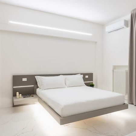 Excelsior Station Suite Bologna Bagian luar foto