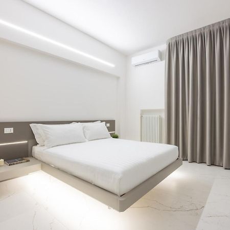 Excelsior Station Suite Bologna Bagian luar foto