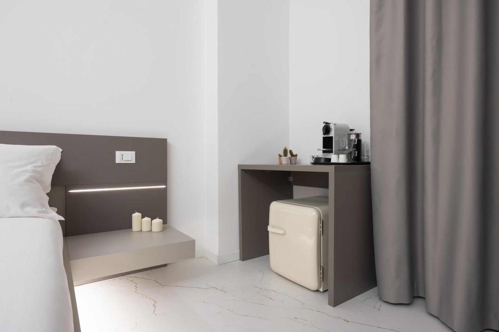 Excelsior Station Suite Bologna Bagian luar foto